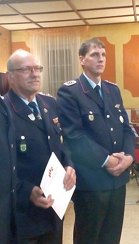 Abzeichen Landesfeuerwehrverband fr 50 jhrige Mitgliedschaft Feuerwehrehrenzeichen fr 25 jhrige Verdienste des Landes Niedersachsen JHV2017